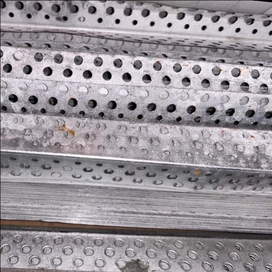 Corner Bead 3m | Corner Bead Gypsum | Corner Bead Galvalum ( MEDAN )