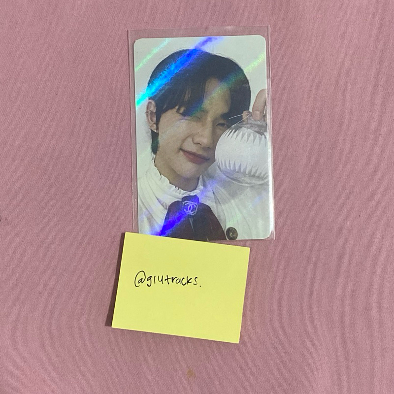 photocard pc hwang hyunjin skz stray kids aladdin aladin cevel christmas evel holo