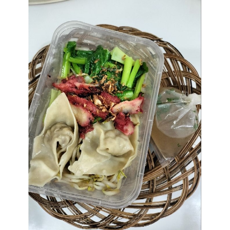 

Yamien Pangsit Vegan/Vegetarian