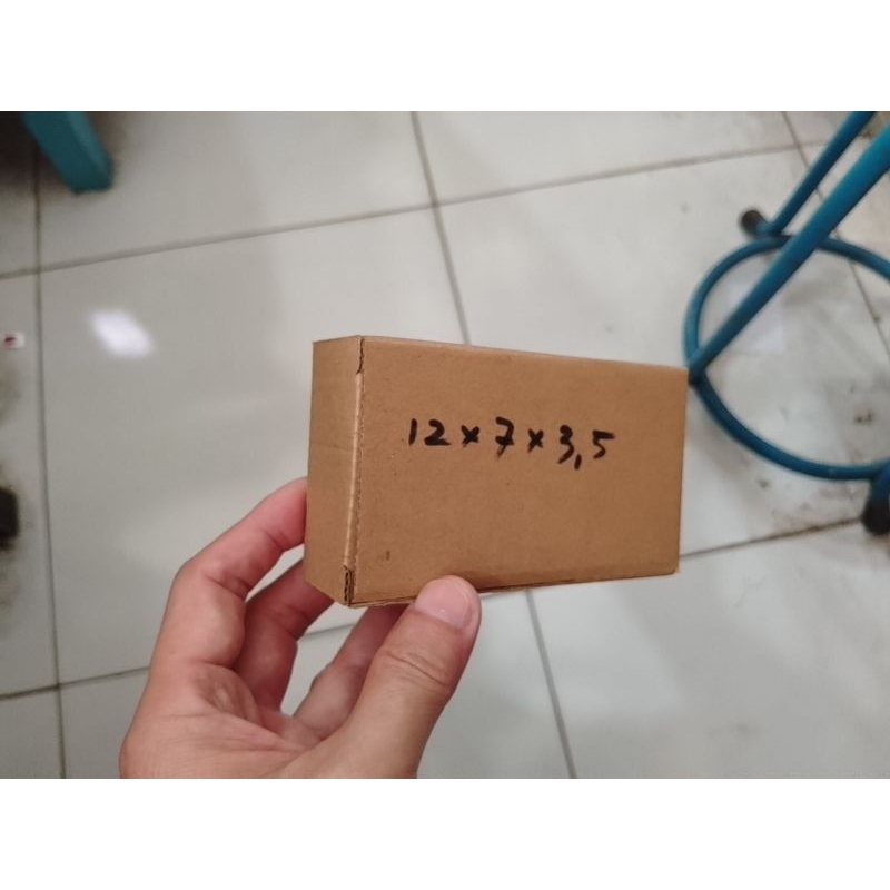 

kotak kardus gelombang kecil ukuran 12 x 7 x 3.5 cm untuk packaging produk, bungkus paket
