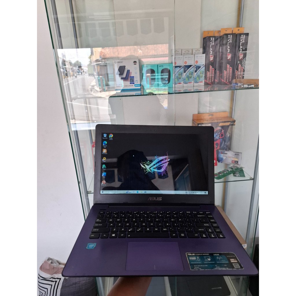LAPTOP SECOND ASUS X453M LIM HARGA MURAH NORMAL