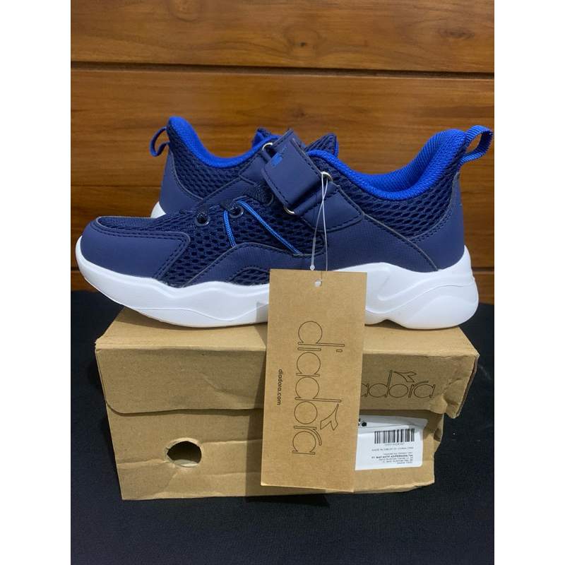 SEPATU ANAK DIADORA HUBERT JR NAVY ORIGINAL SIZE 33