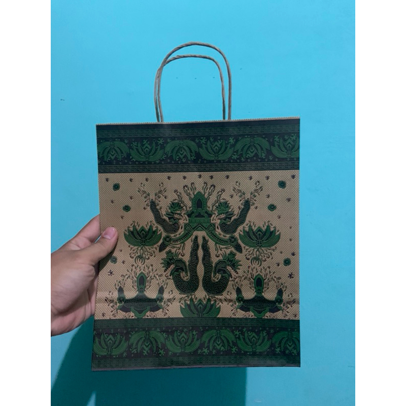 

Paperbag Batik - Paper Bag Beragam Ukuran
