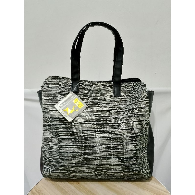 YANKEE CANDLE Tote bag Black Metallic Silver