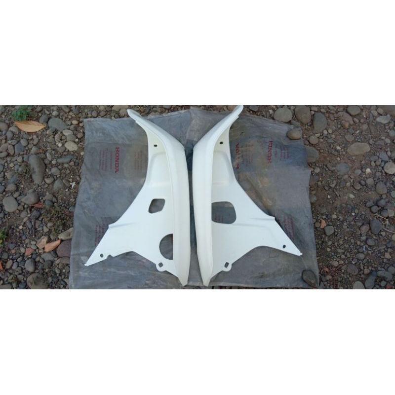 sayap luar sayap tebeng leksil legshield sayap putih Honda Astrea grand Grand bulus grand sabit gran