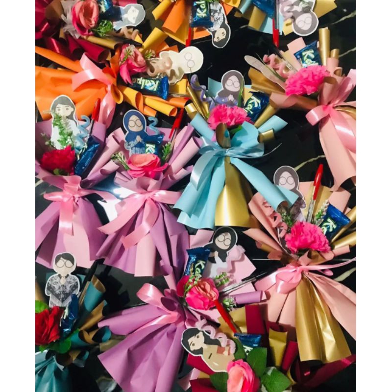 READY STOK COD BUKET HARI GURU WISUDA GRADUATION NASIONAL  MINI BOUQUET TOPPER CHIBI