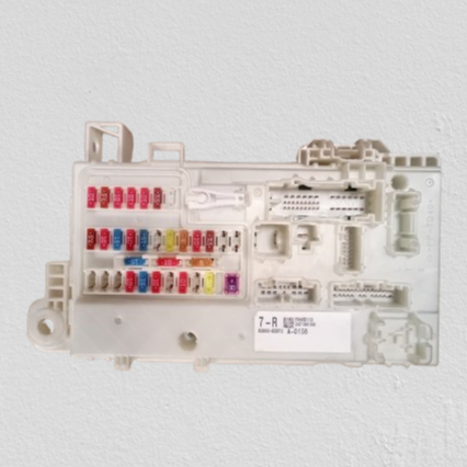 Fuse Box Sekring Daihatsu Granmax 7-R 82600-BZB72 Original