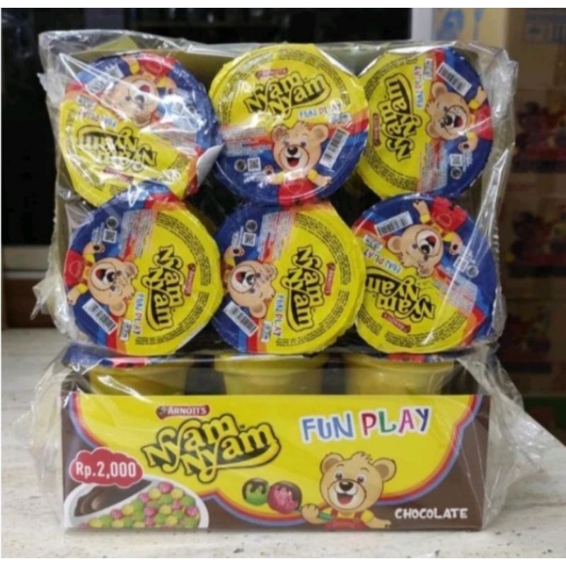 

NYAM NYAM FUN PLAY 1 PAK ISI 12 PCS