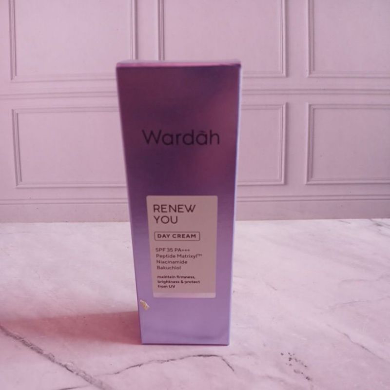 Wardah renew you day cream spf 35