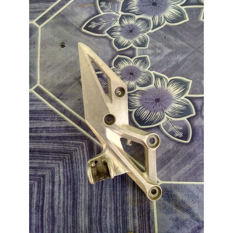 fostep postep depan cbr150(kanan saja)kode k45G