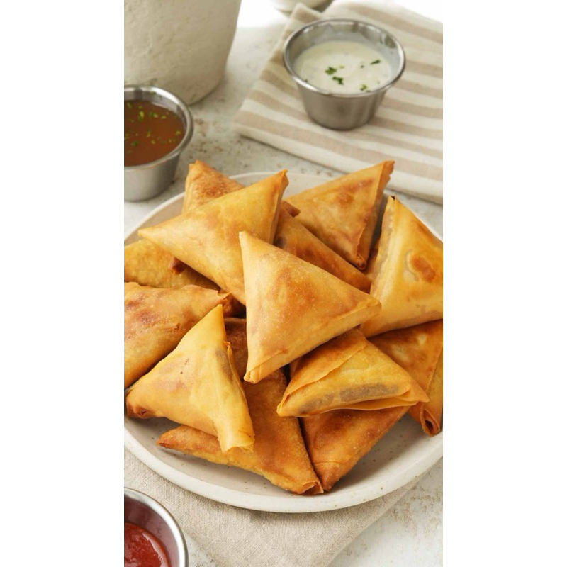 

Sambosa / Samosa Daging Sapi frozen isi 10