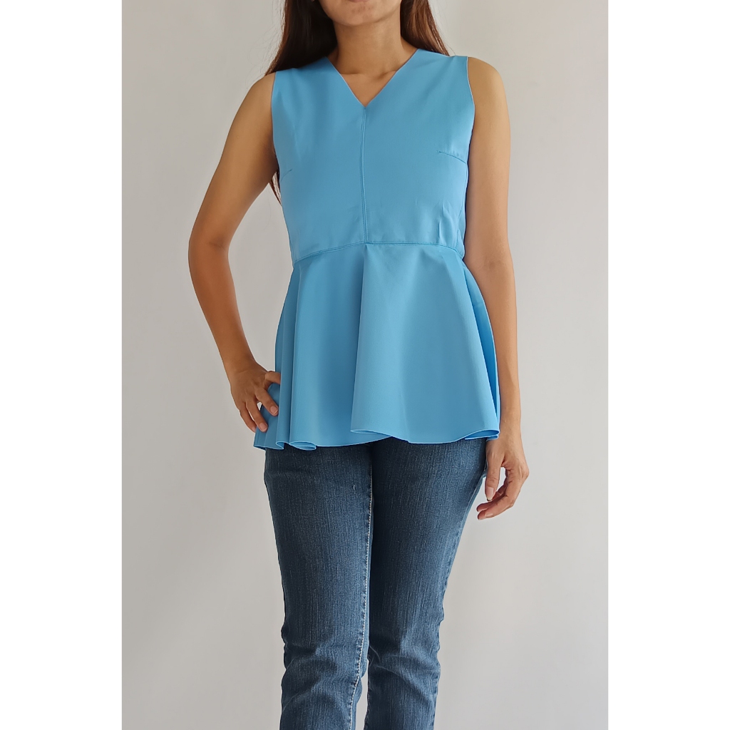 top blouse v neck tanpa lengan