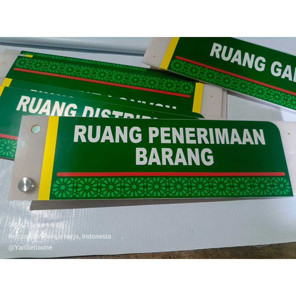 

PAPAN NAMA PINTU AKRILIK 3mm + PEN STENLIS