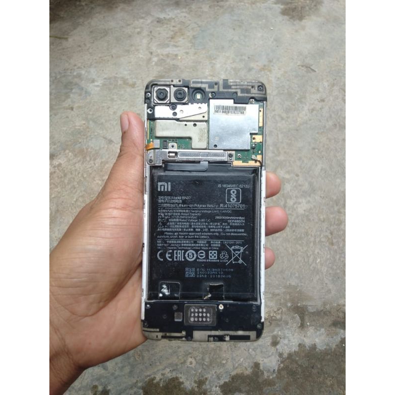 Readmi Xiaomi 6A bekas minus mesin normal keadaan sprti dividio