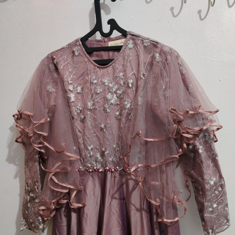 Puthic baju kondangan preloved puthic murah