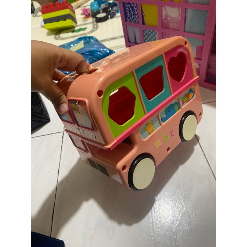 ELC bus sorter pink