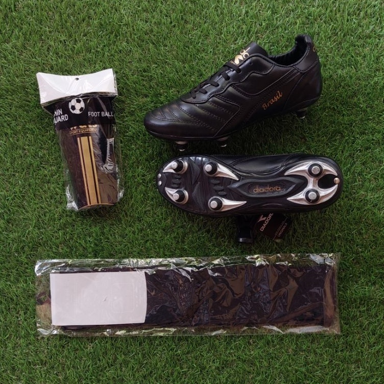 Kejutan Minggu Ini  Paket sepatu bola KULIT murah