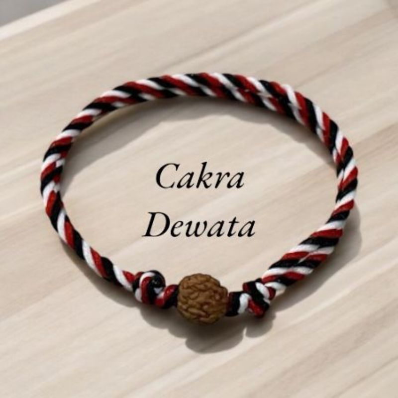 Gelang Tridatu asli dengan biji Genitri Rudraksha