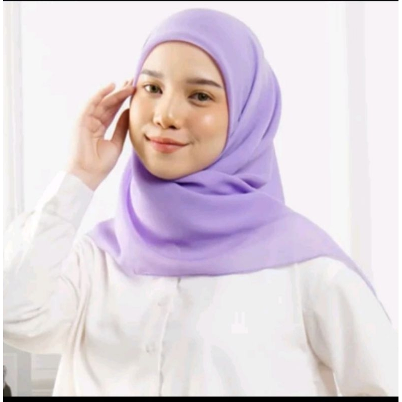 Bella Square Hijab Segi Empat Premium Warna Kumplit Premium Lilac