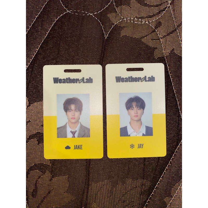PHOTOCARD/ ID CARD SEASONS GREETINGS ENHYPEN 2022