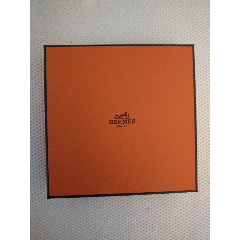 

Kotak Herms original