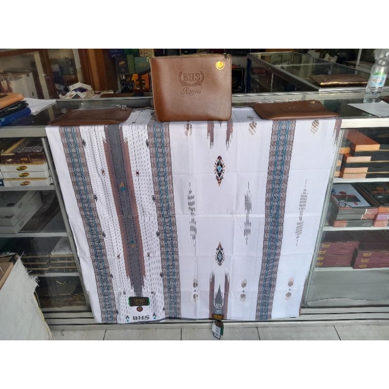 Sarung BHS ROYAL GOLD STA -PUTIH-Q3