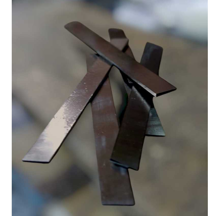 Betel potong bubut ukuran 3/32 x 3/8 x 4 inch bahan HSS betel Putih HSS Potong