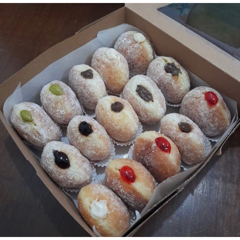 

Donat Bomboloni surabaya|Donat cokelat| Donat Bamboloni bluberry| Donat Bomboloni Strawberry