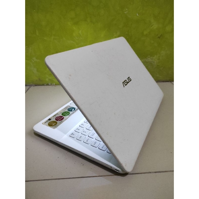 Laptop Asus X441N Ram 4Gb SSD