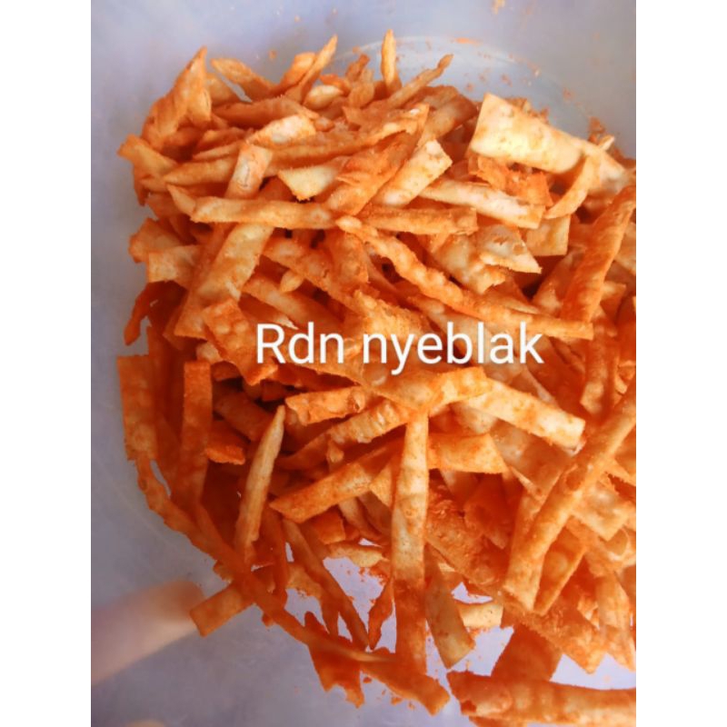 

sistik pangsit. pangsit sistik renyah kriuk kriuk daun jeruk