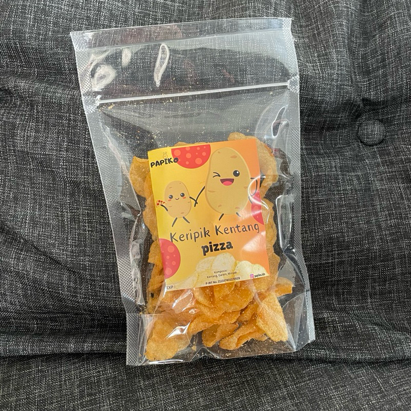 

PAPIKO - Keripik kentang rasa pizza isi 65gr