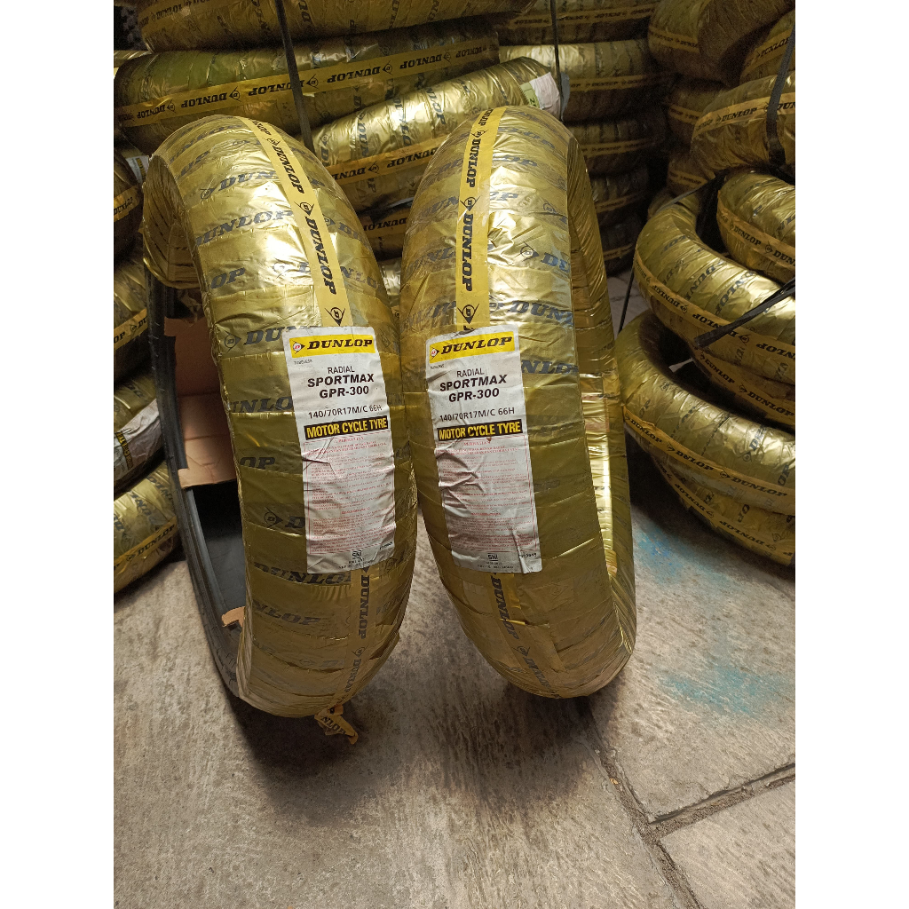 Ban Motor Dunlop GPR 300 140/70-17 Ban Belakang Motor Ring 17 Tubeless