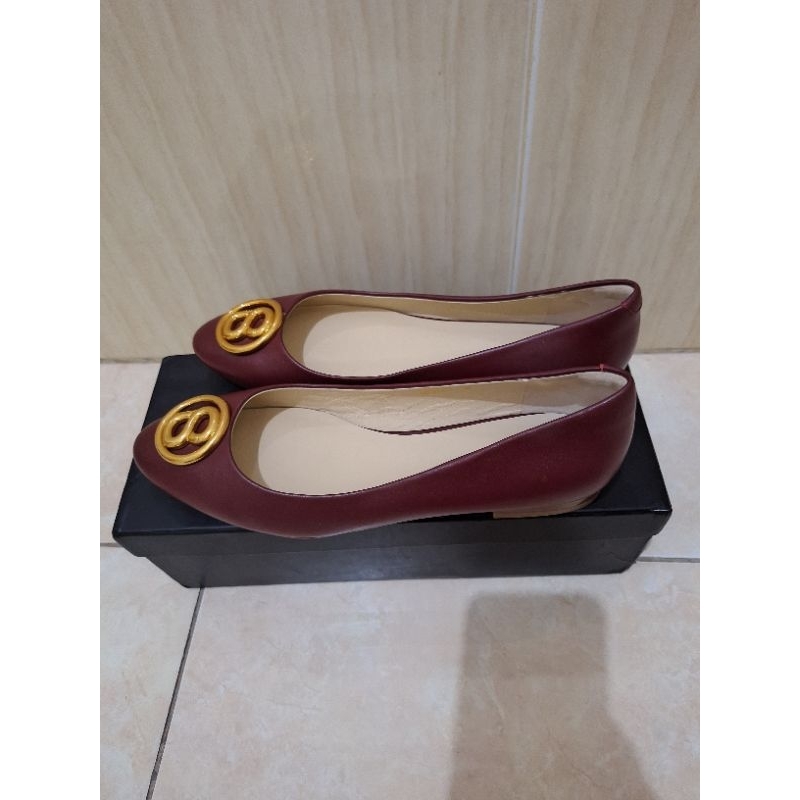 Buttonscarves Elan shoes maroon (preloved)