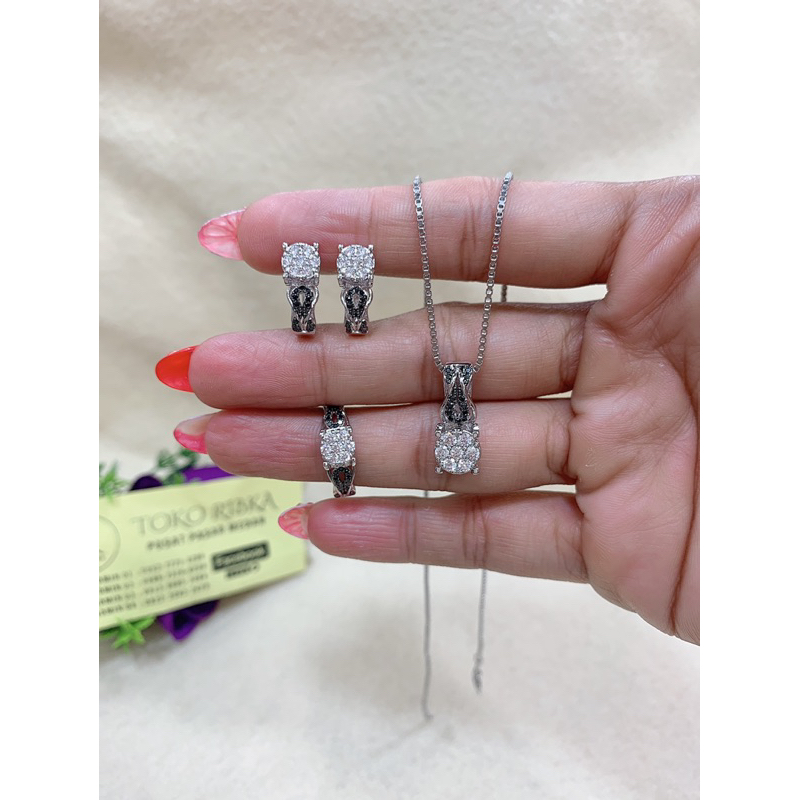 Set Aksesoris Replika berlian eropa