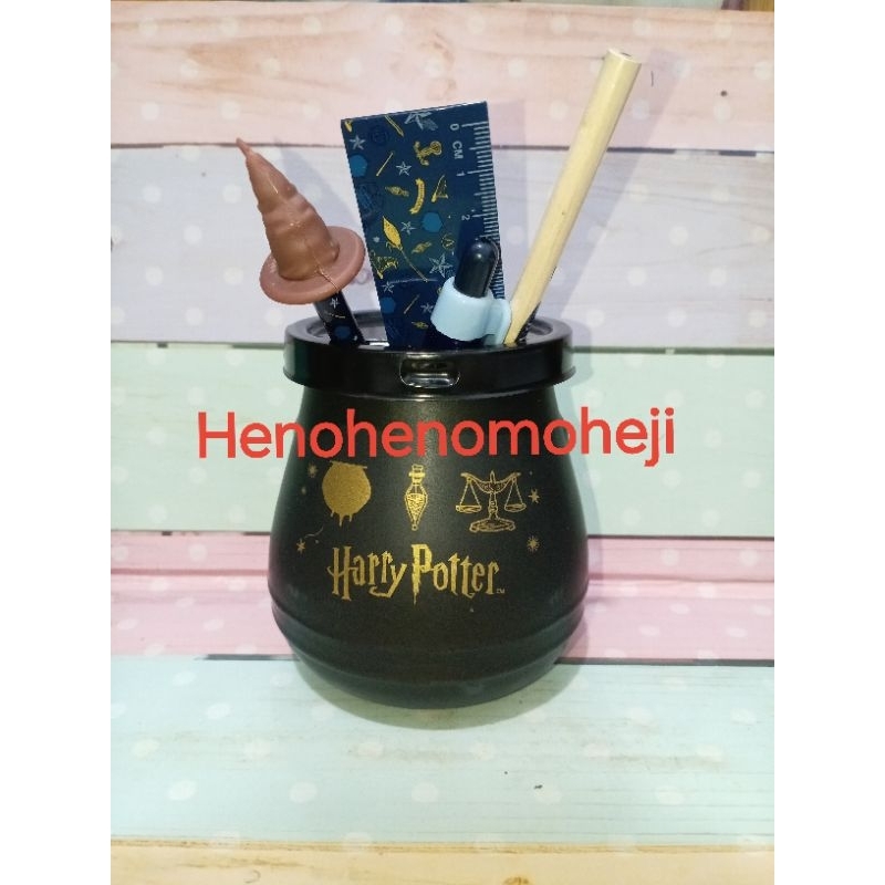 

Harry Potter Cauldron Desk Tidy Set Stationery Alat Tulis Set Pulpen Pensil Penggaris Tempat Alat Tulis Wizarding World