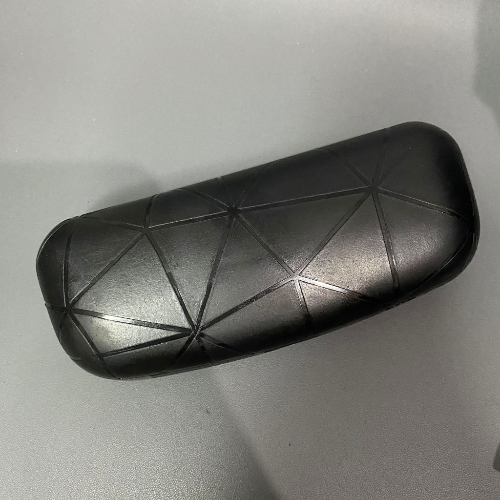 Kotak kacamata / Tempat Kacamata