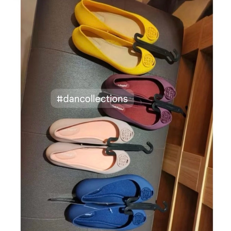 READY, SEPATU VALERINA ORI HUSH PUPPIES-SALE