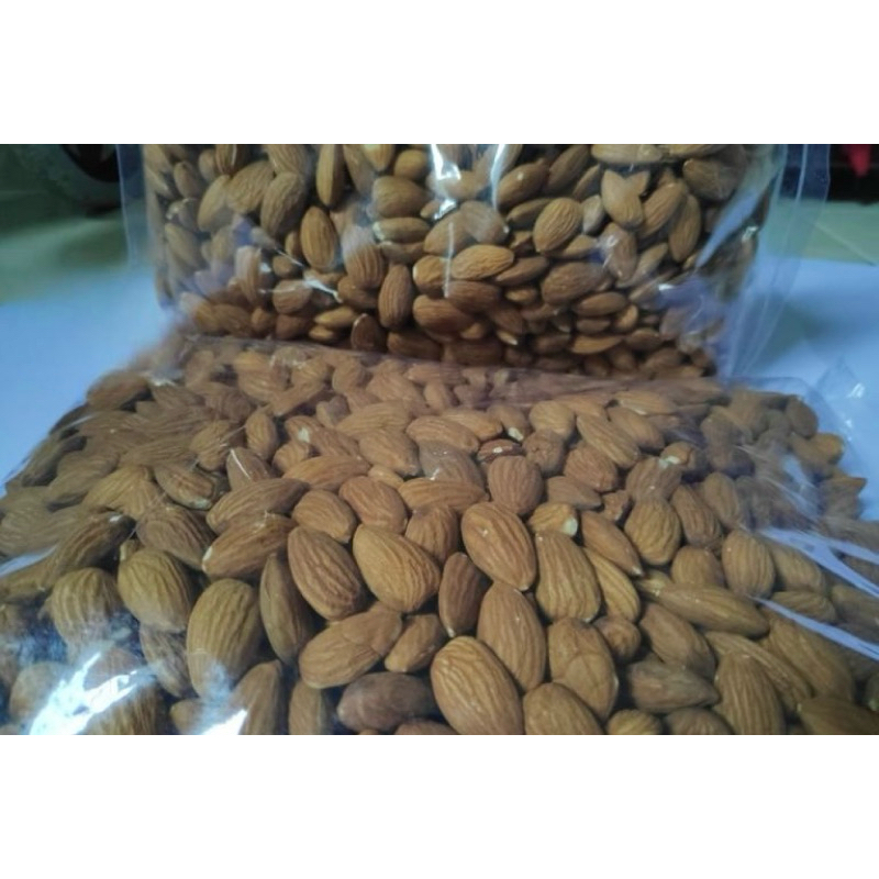 Kacang Almond 1 kg