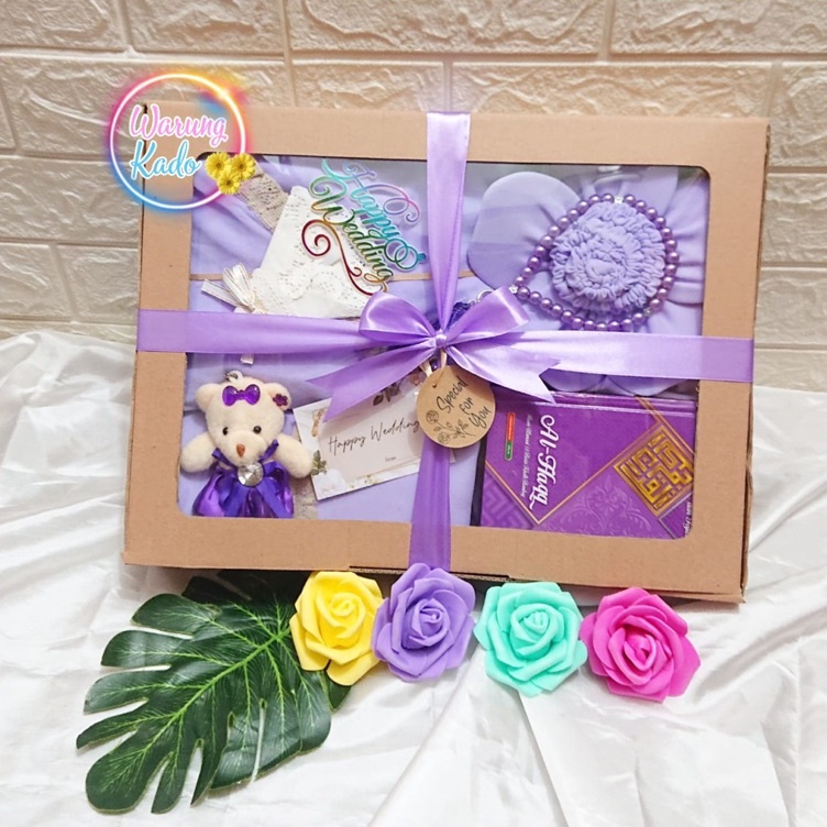 

Baru Sampai HAMPERS MUKENA 11 KADO HAMPERS PARCEL NIKAH WEDDING GIFT