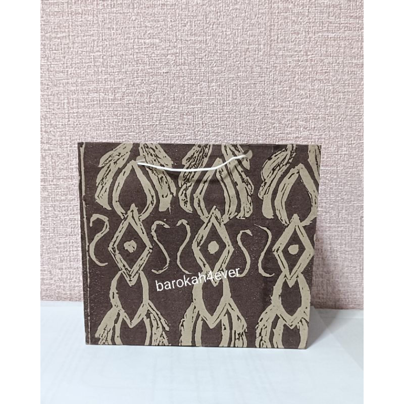 

Paper Bag Motif 17,5 x 11 x 15,5 (PB - 002)