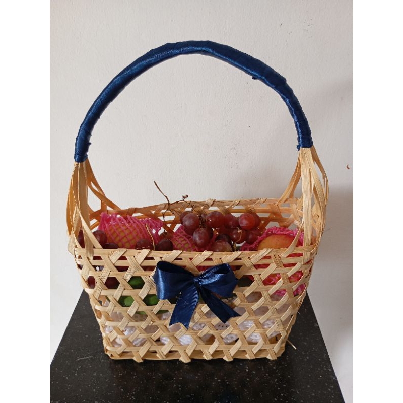 

Parcel Buah Anggur Apel Pear Mangga
