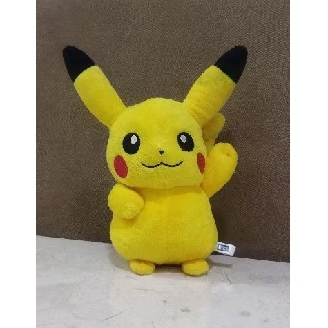 Boneka Pikachu Pokemon Takara Tomy