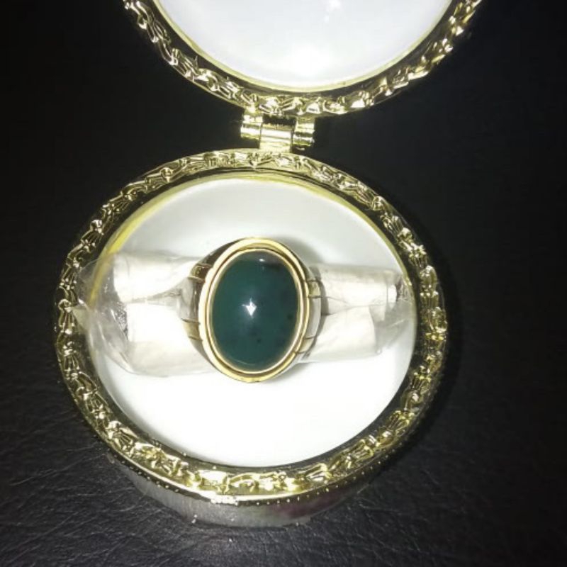 Batu cincin bacan doko