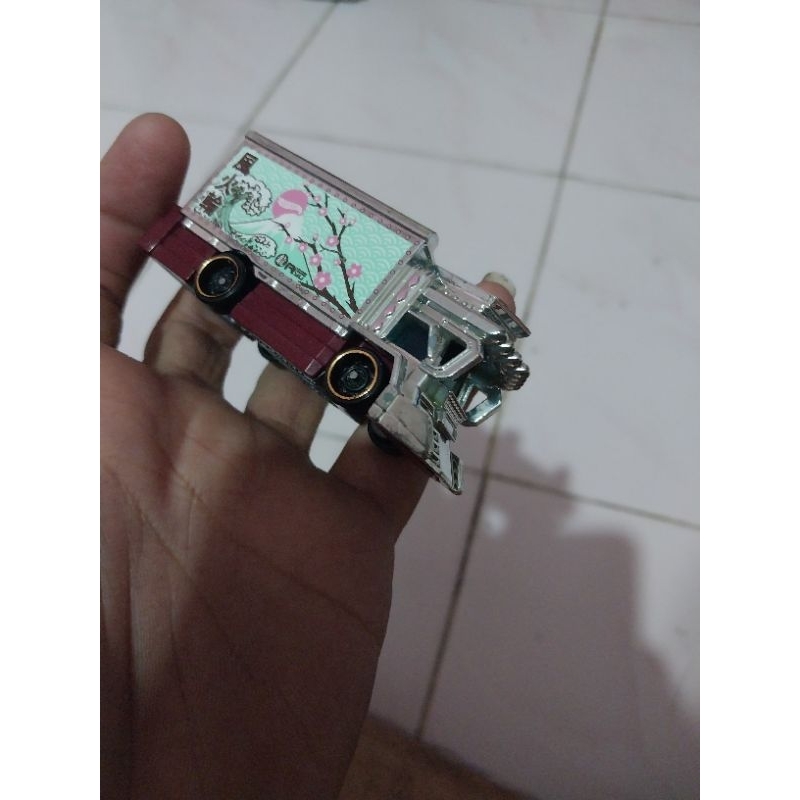 Hotwheels raijin expres paket