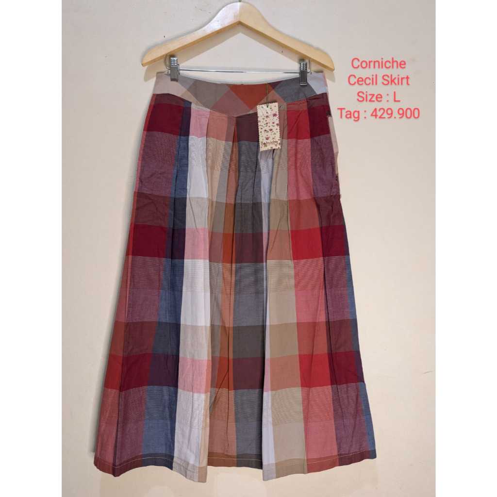 CORNICHE Cecil Skirt Pakaian Rok Wanita Original Size L