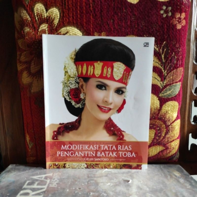 Buku Original MODIFIKASI TATA RIAS PENGANTIN BATAK TOBA GIGIH SANTOSO