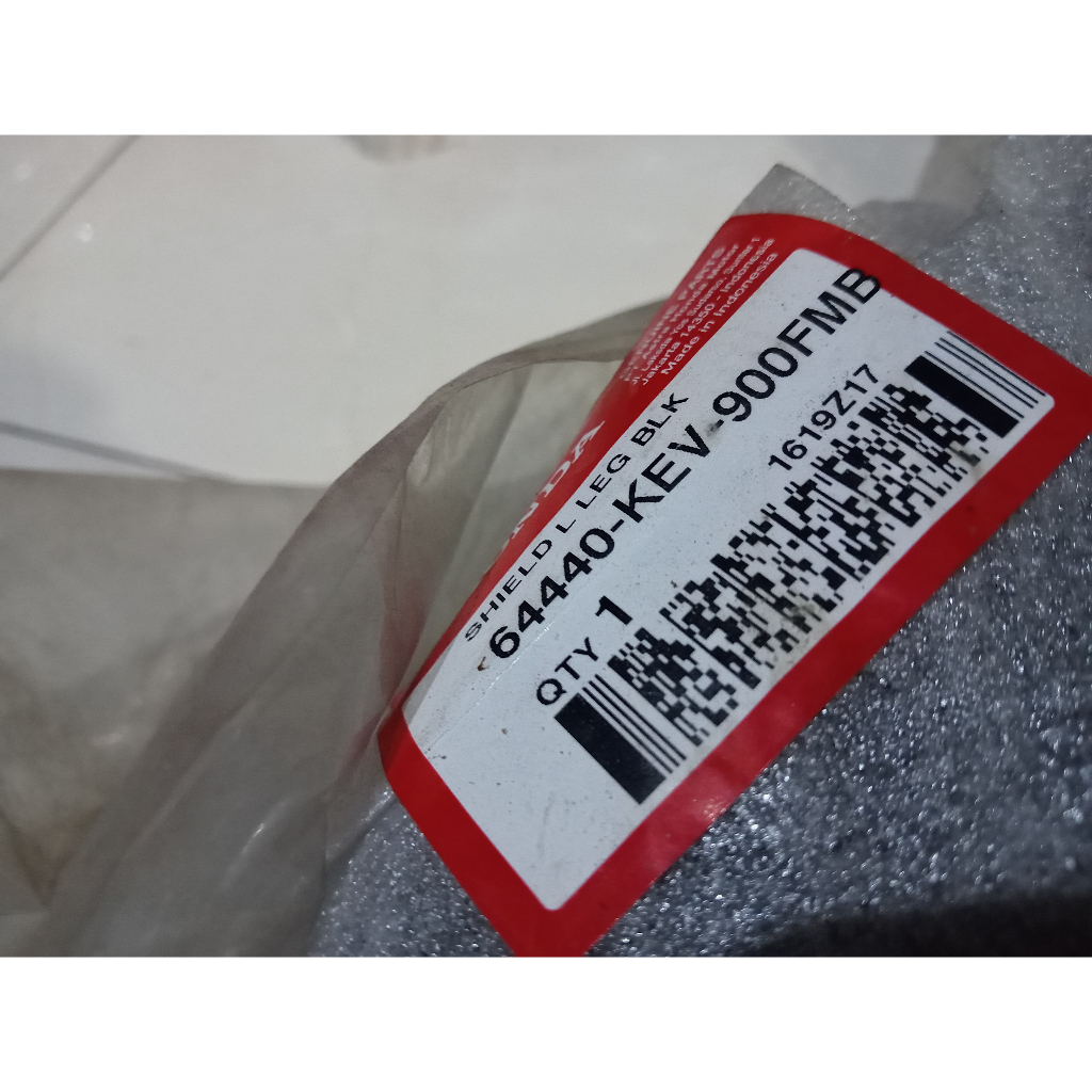 TEBENG LUAR KIRI SUPRA X 100 HITAM 64440-KEV-900FMB