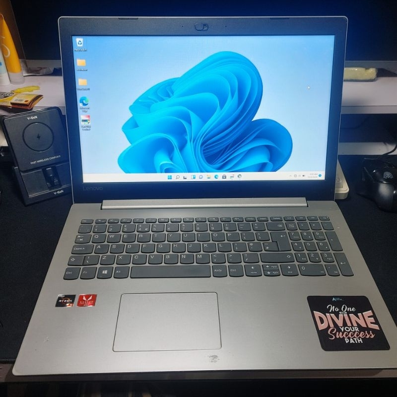 Laptop Lenovo Ryzen 5