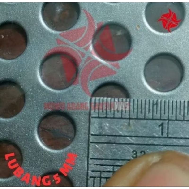 64x17,2  Cm Plat Besi Lubang 3 mm , 5 mm , 7 mm tebal 1 mm