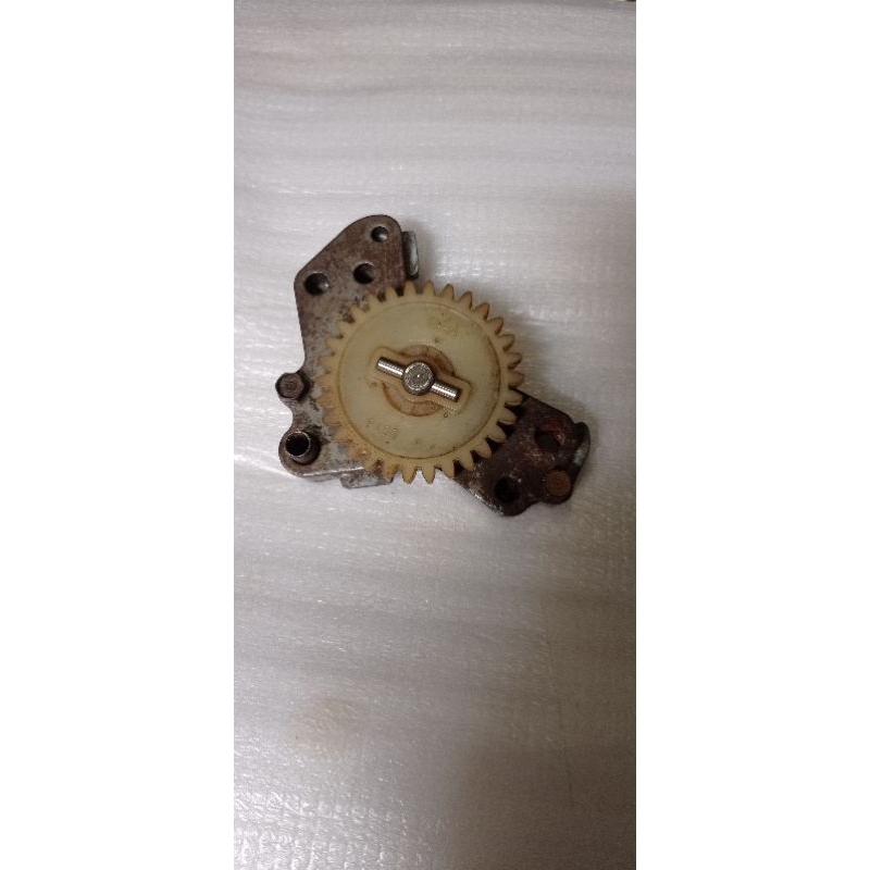 pompa oli motor Honda Supra x125 karisma kirana ori second